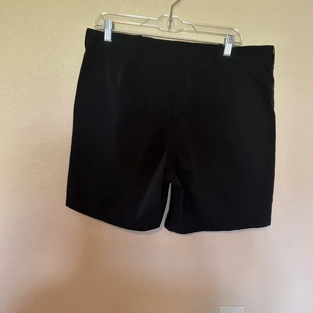 J. Crew 7” Tech Shorts Black Flat Front Classic Performance Shorts Size 35